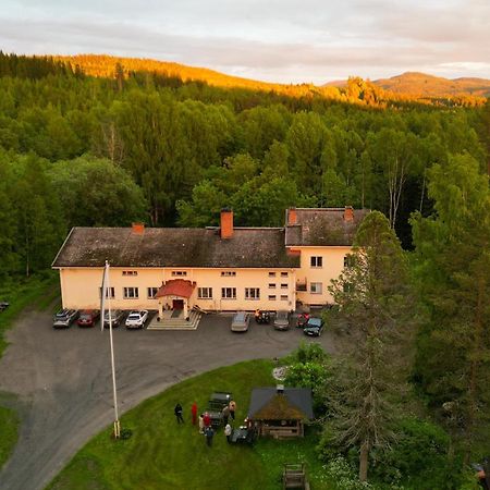Vanhan Koulun Majatalo-Old School Guest House Kolinkylä Extérieur photo