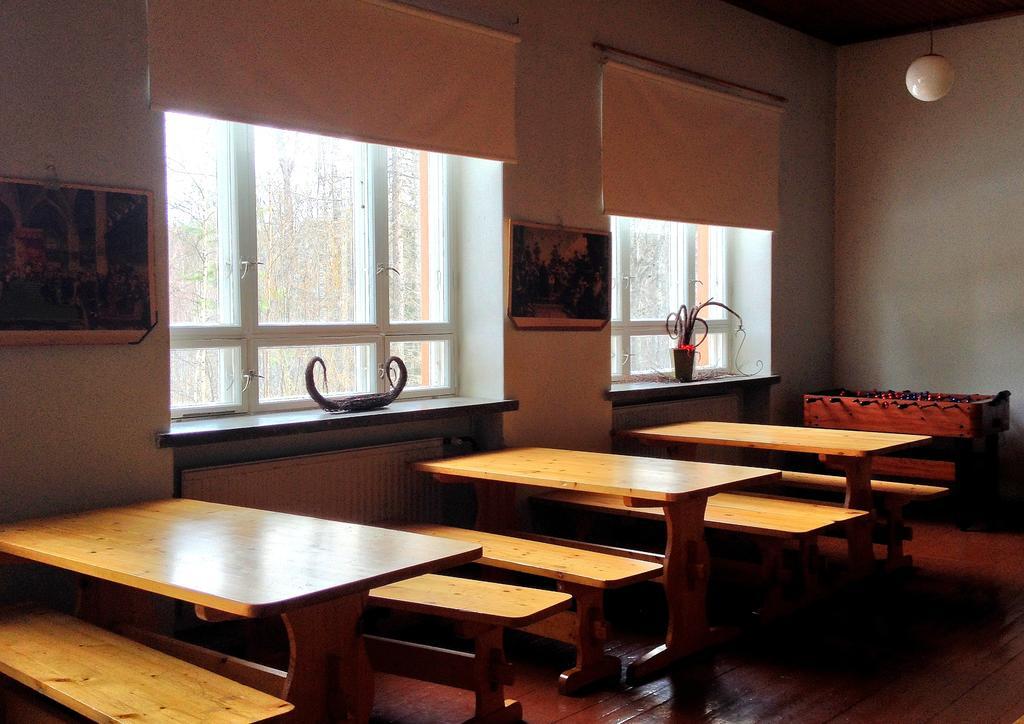 Vanhan Koulun Majatalo-Old School Guest House Kolinkylä Extérieur photo